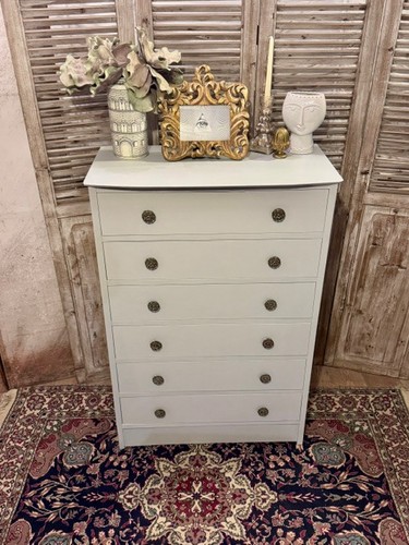 Lovely vintage tallboy chest